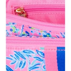 Lilly Pulitzer Bag and Travel Accessories Thompson Pouch -Lilly Pulitzer Sales Store 81UKs8ZjlYL. AC SR736920